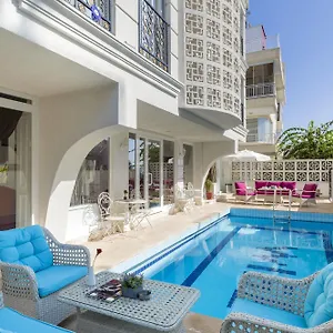 3* Hotel Wise & - Adults Only